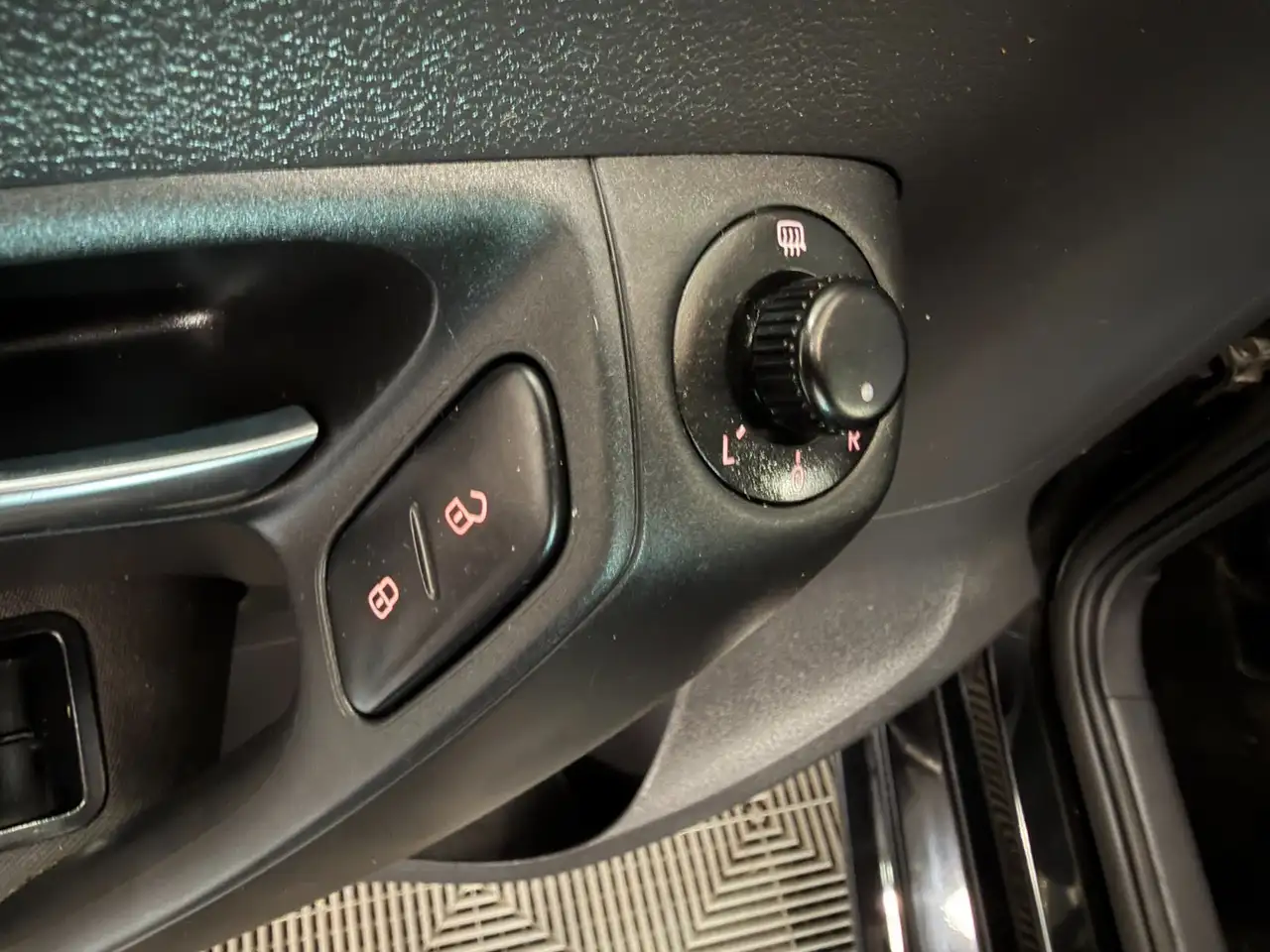 Volkswagen Polo Citadine 5 portes — photo 17