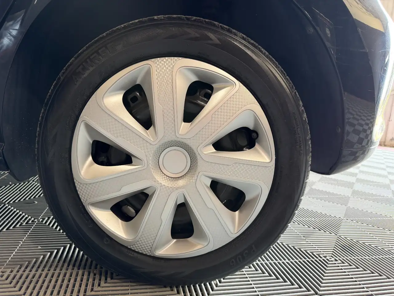 Volkswagen Polo Citadine 5 portes — photo 43