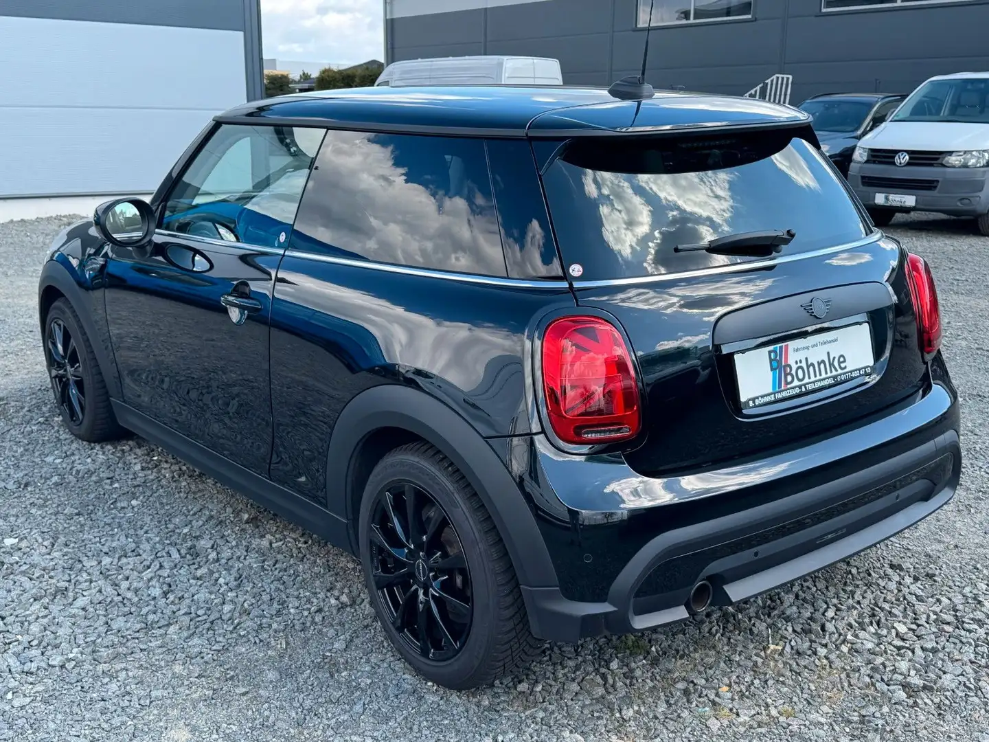 MINI One Mini 3-trg. One LED NAVI LEDER SHZ Noir - 1