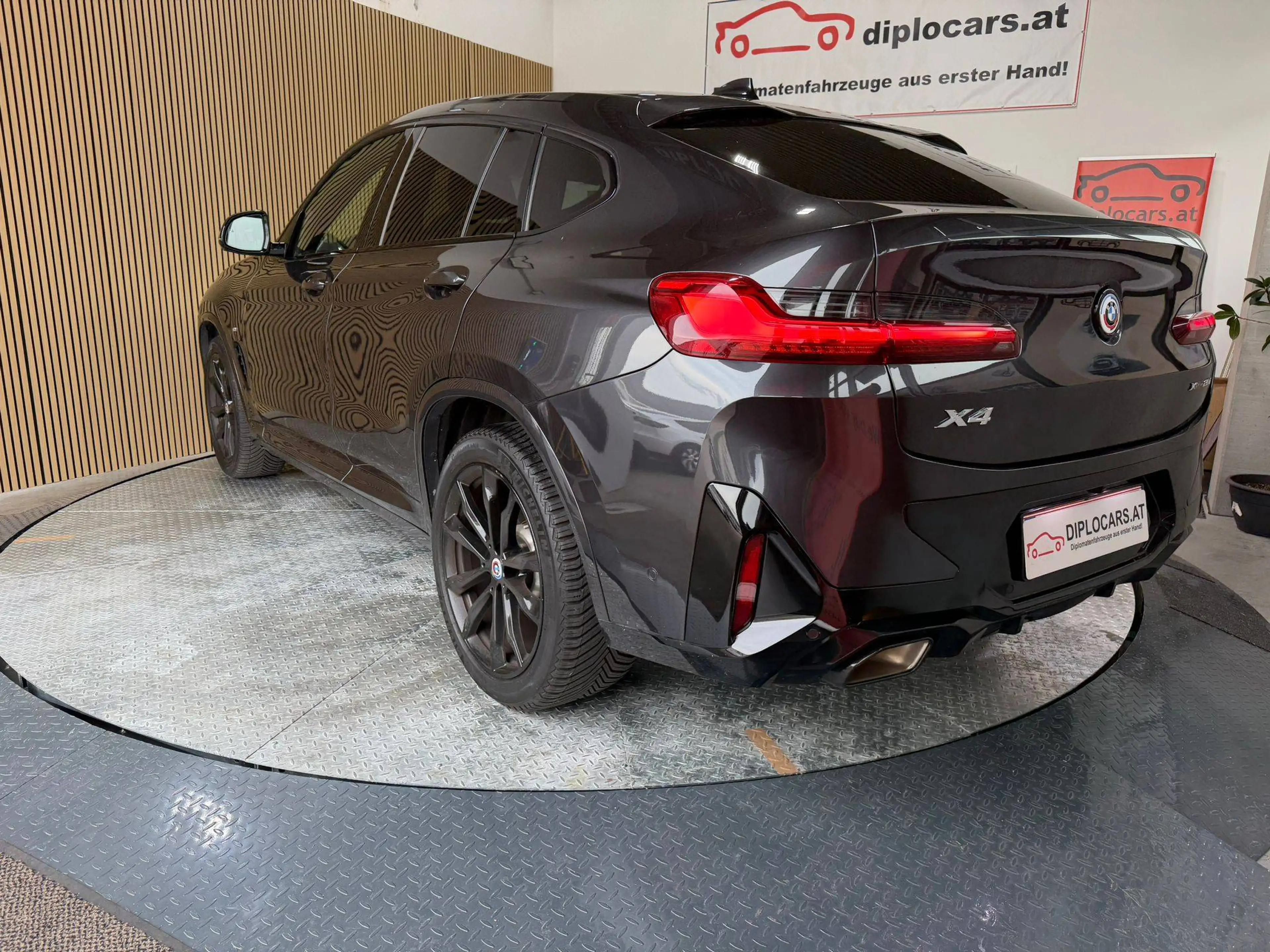 BMW X4 xDrive 20i M Sport — photo 4