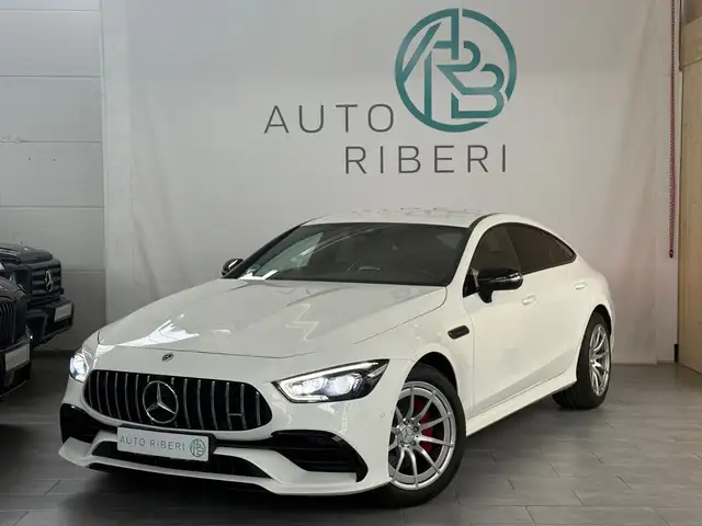 Mercedes-Benz Amg GT view 3