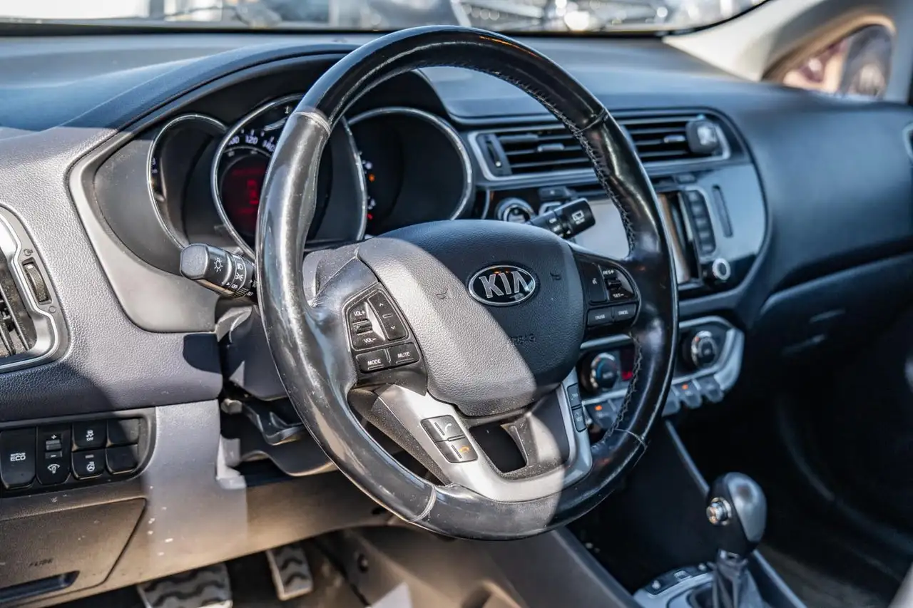 Kia Rio снимка Kia Rio