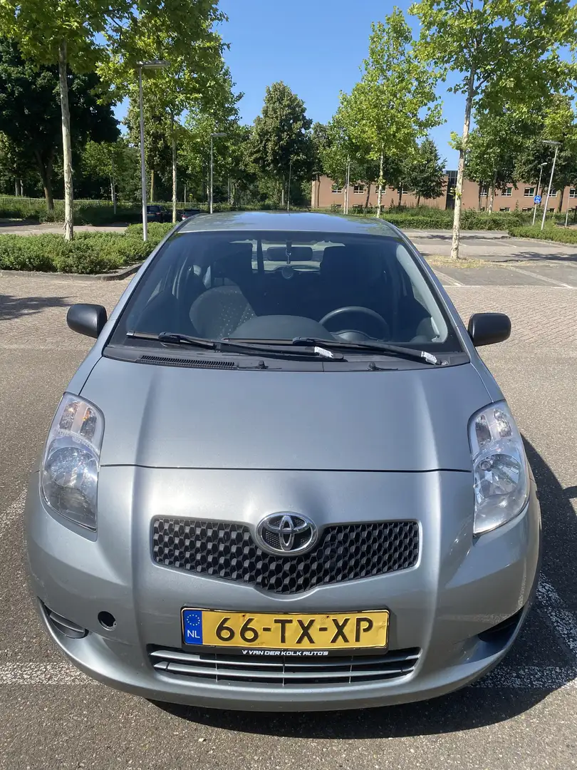 Toyota Yaris 1.0 VVT-i DEALER ONDERHOUDEN - 2