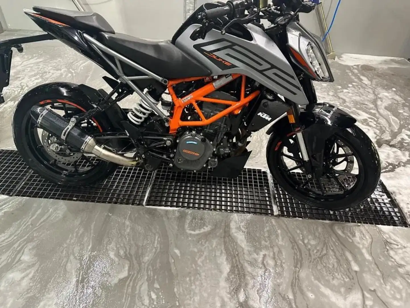 KTM 125 Duke Szürke - 1