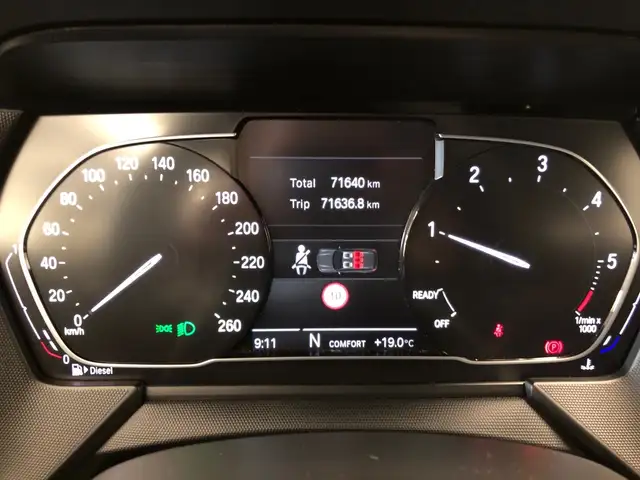 BMW 1 Series view 4
