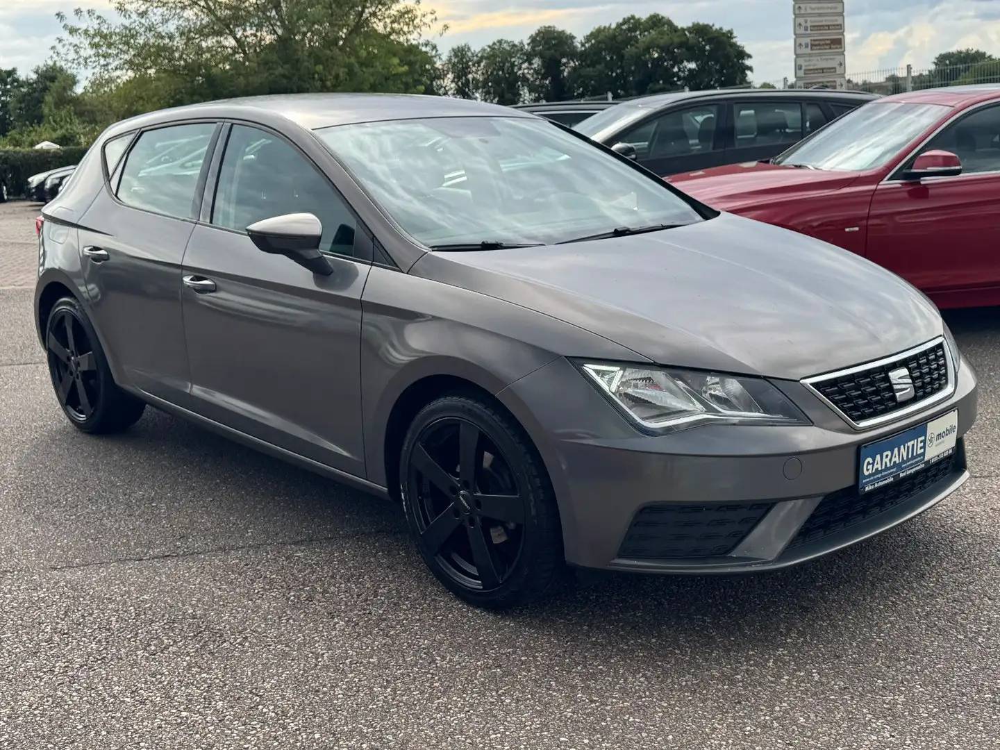 SEAT Leon Reference  TÜV/HU/NEU Plateado - 2