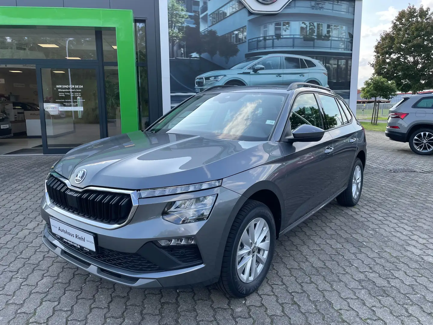 Skoda Kamiq Selection DSG  !!11.380,--€ Nachlass auf UPE!! Grau - 2
