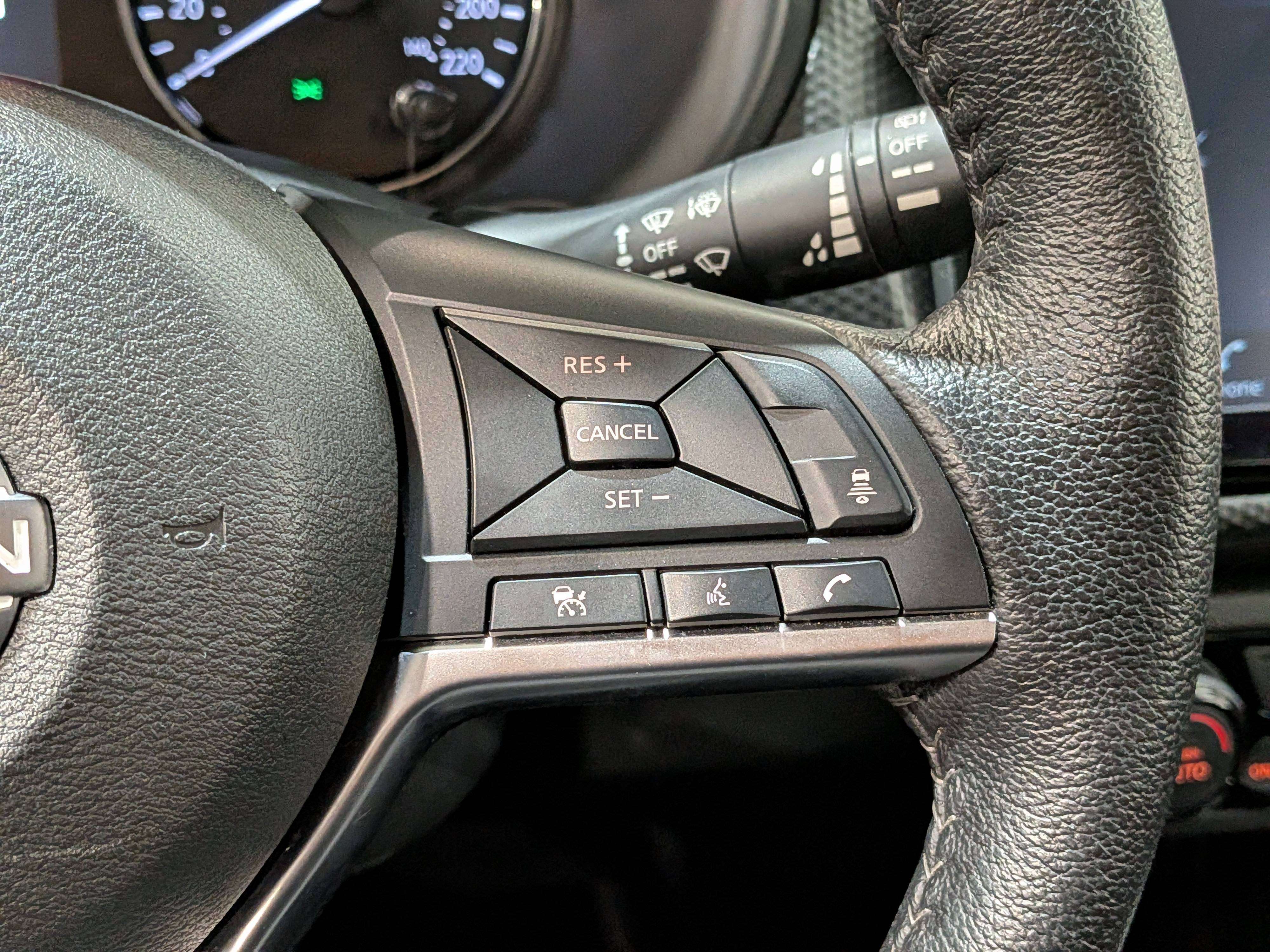 Nissan Kicks 2025