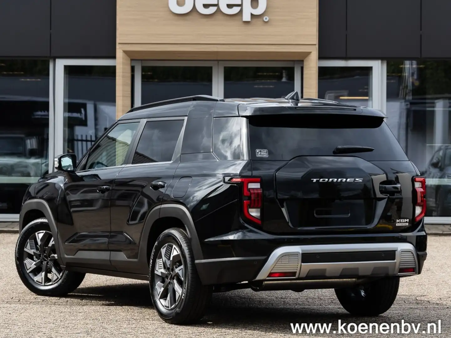 KGM Torres Hybrid 1.5 T-GDI Turbo 204 Pk Platinum Zwart - 2