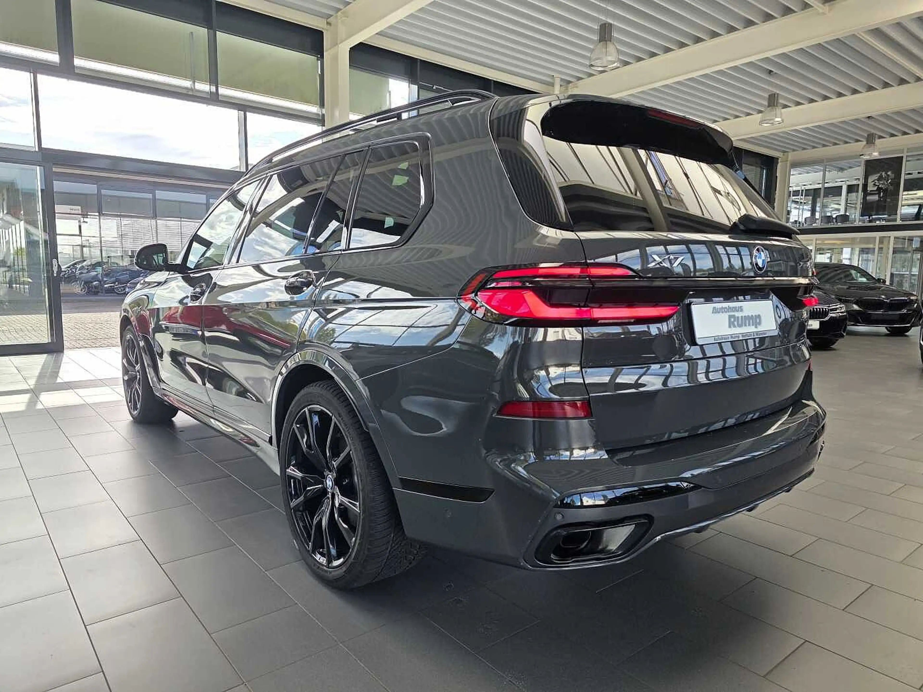 BMW X7 xDrive40d M-Sportpaket Pro — photo 7