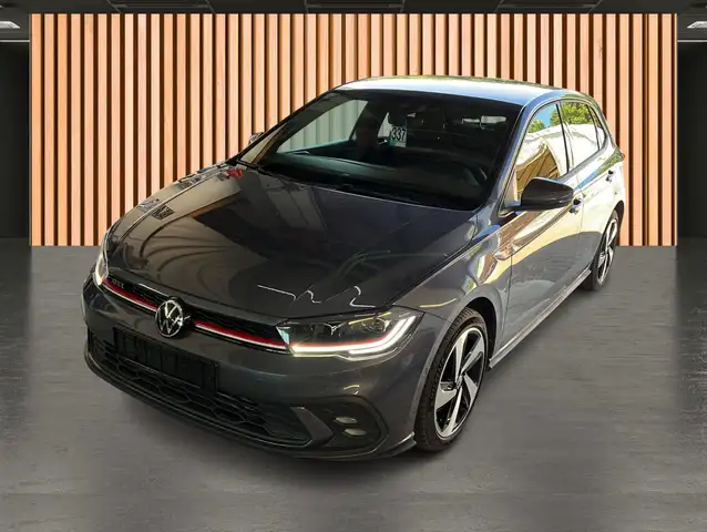 Volkswagen Polo view 2