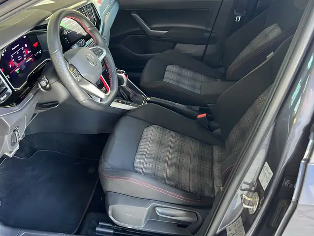 Volkswagen Polo view 11