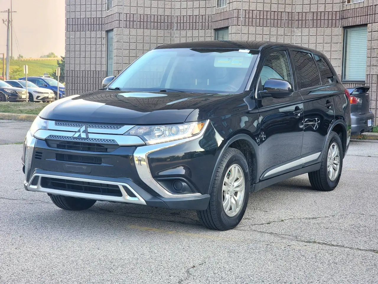 Mitsubishi Outlander снимка Mitsubishi Outlander