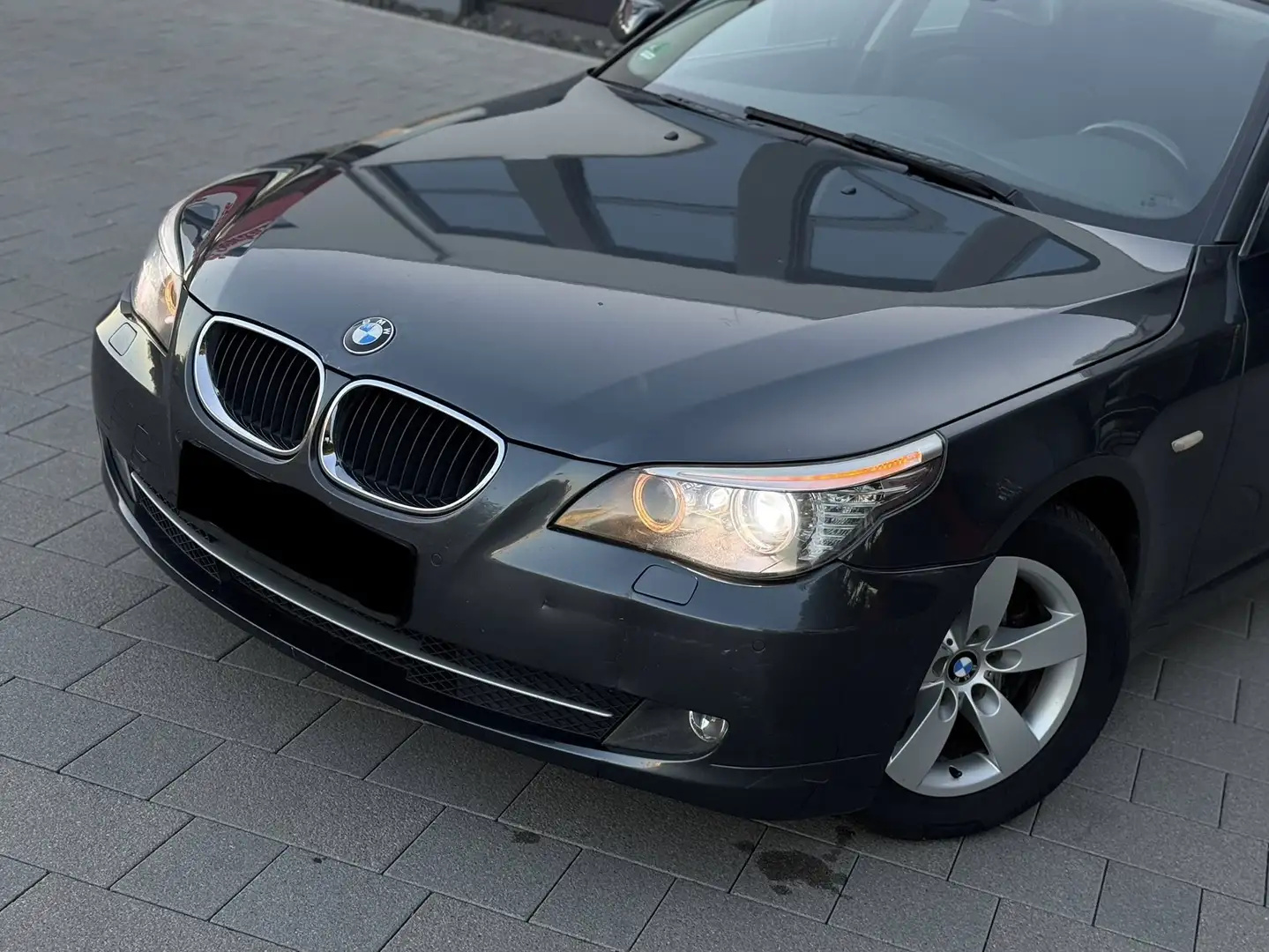 BMW 520 d Limousine XEN/SHZ/NAVI/ KLIMAAUT/PDC+ Grau - 2