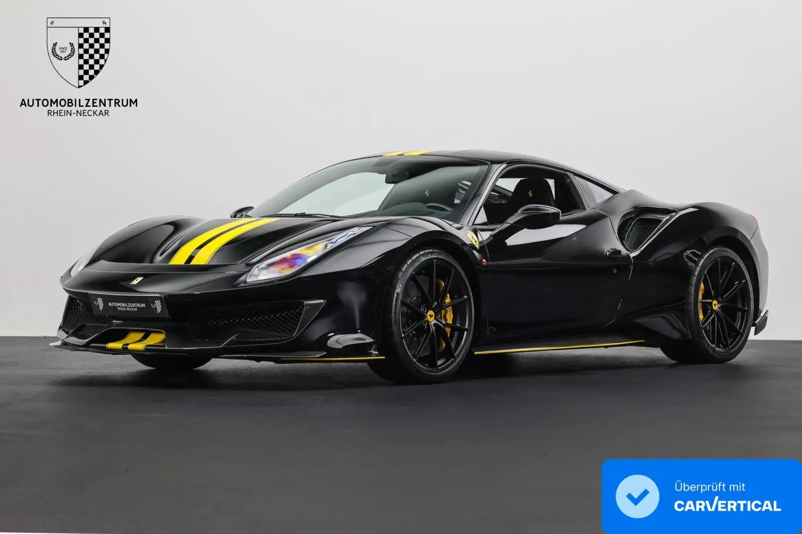 Ferrari 488 488 Pista FullCarbon/4-Punkt/Alcantara/FullPPF Zwart - 1