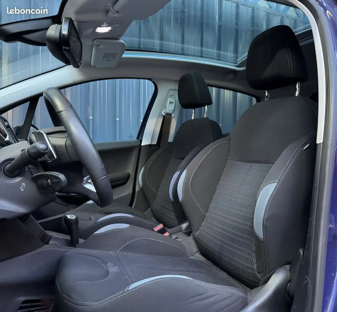 Peugeot 208 1.6 HDI 92ch Diesel Boite Automatique Garantie 1 An Toit Panoramique 1ère Main - - 2