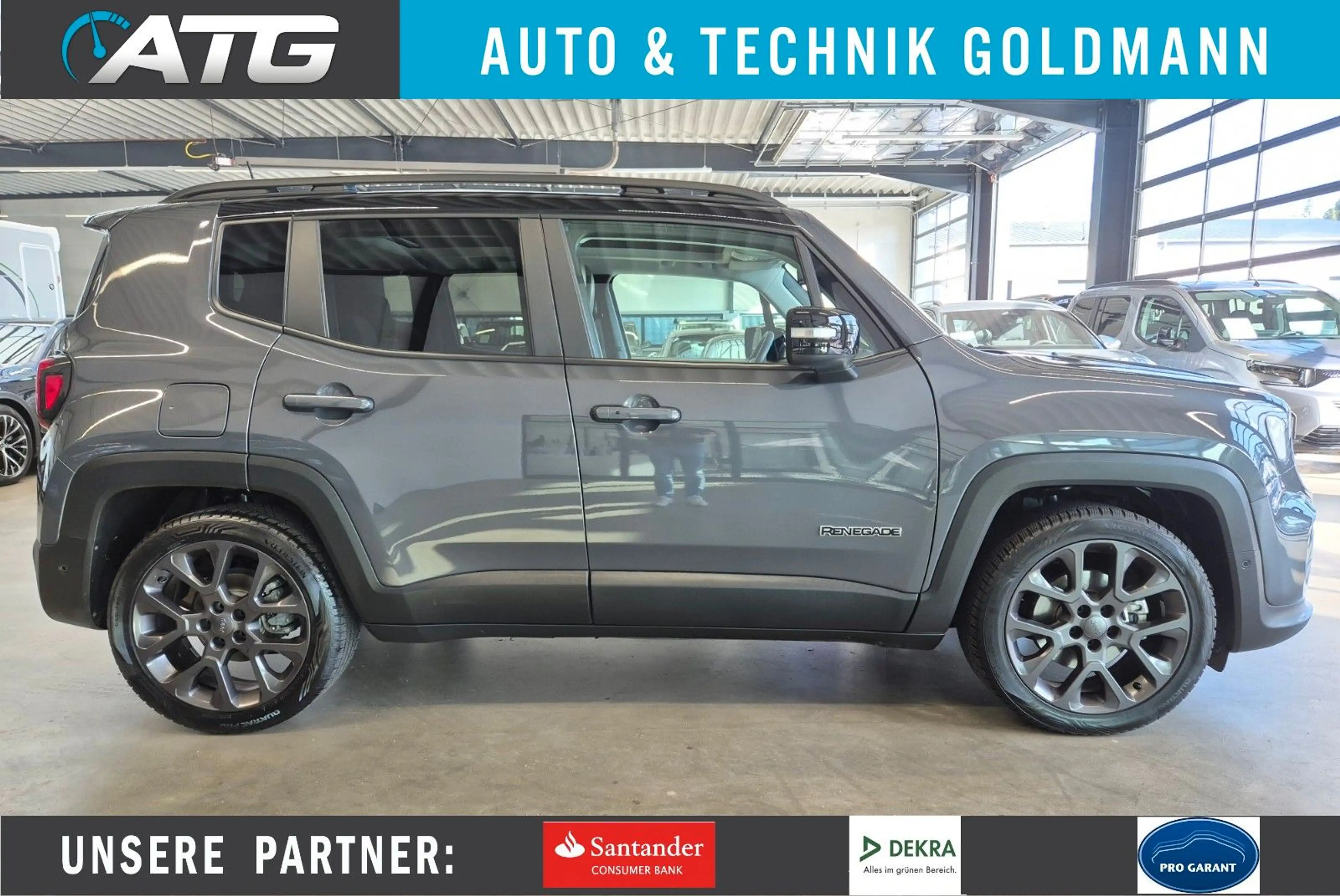 Jeep Renegade RENEGADE 1.5 T LEDER SHZ NAVI ACC PANO CAM AHK