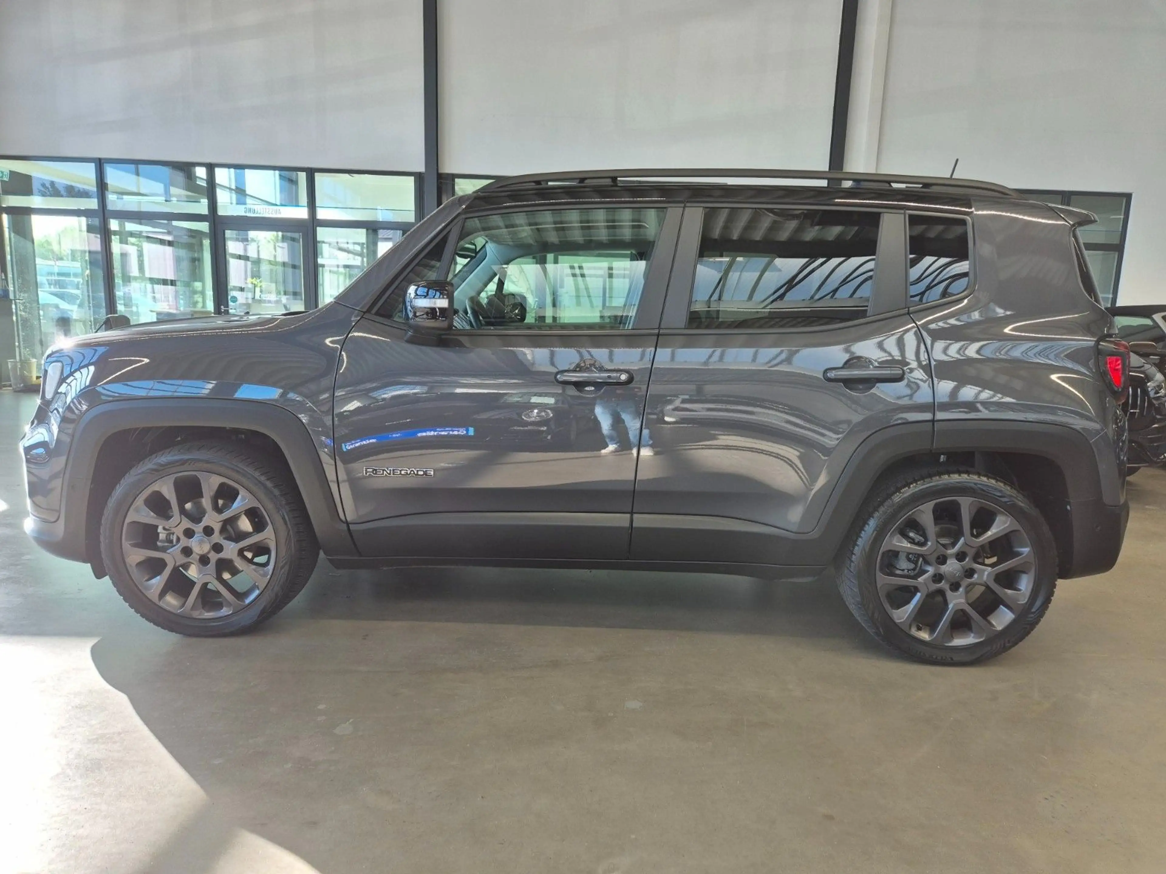 Jeep Renegade RENEGADE 1.5 T LEDER SHZ NAVI ACC PANO CAM AHK — photo 8