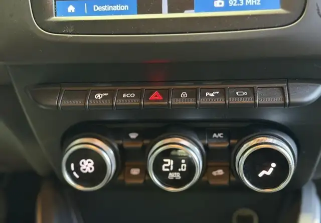 Dacia Duster view 13