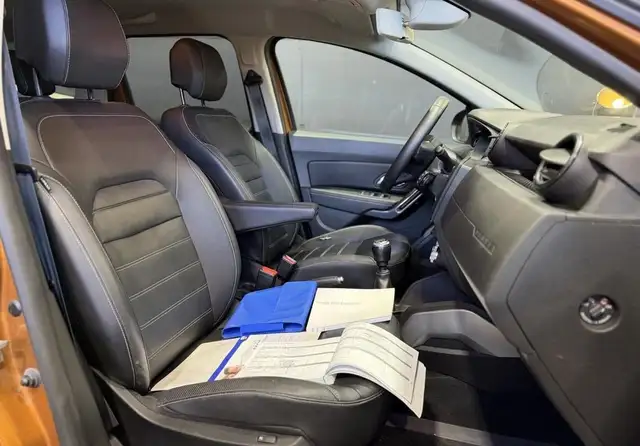 Dacia Duster view 9