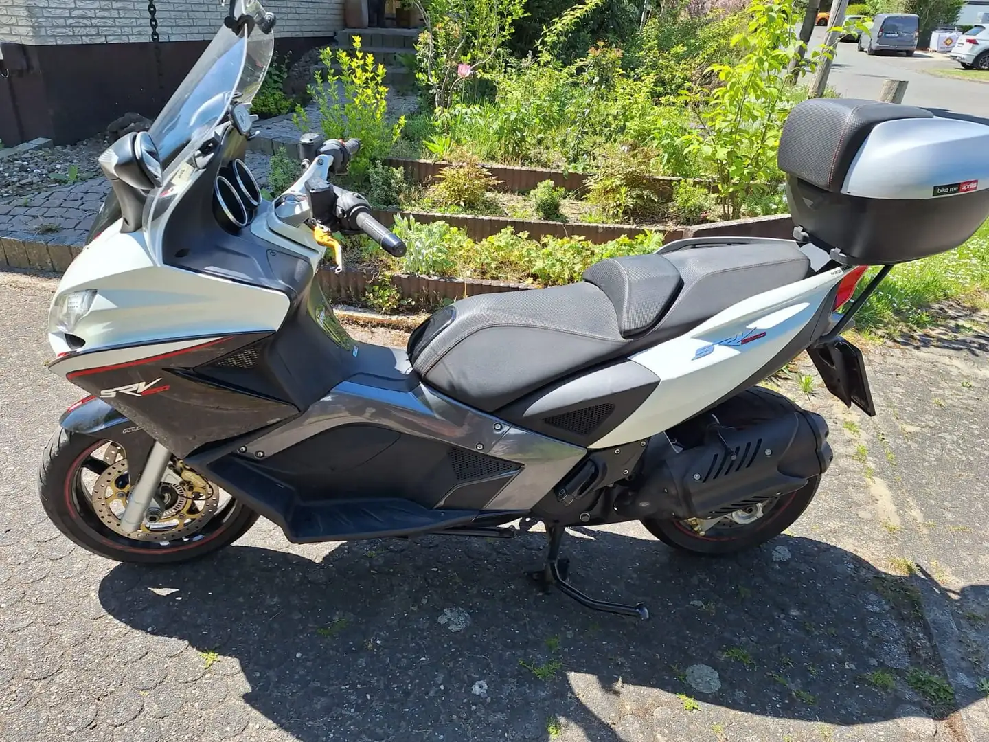 Aprilia SRV 850 Weiß - 1