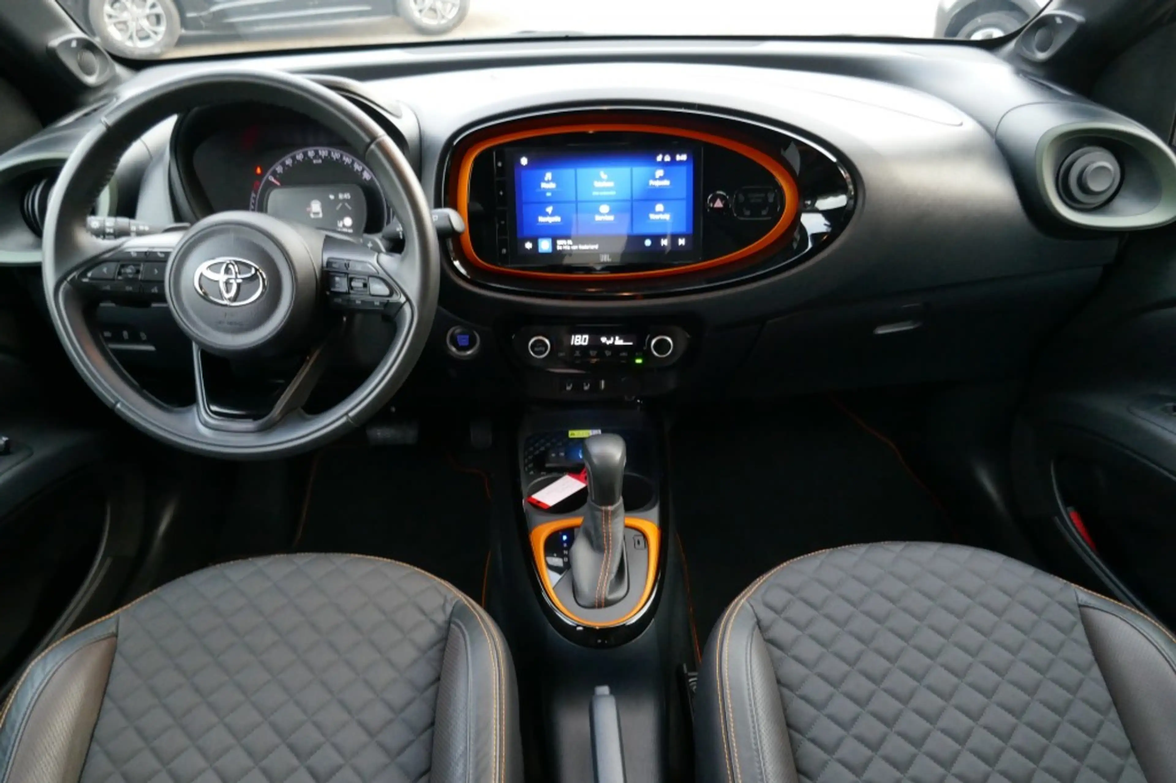 Toyota Aygo X 1.0 VVT-I S-CVT LIMETED CAMERA/STOELVERWARMING/JB — photo 9