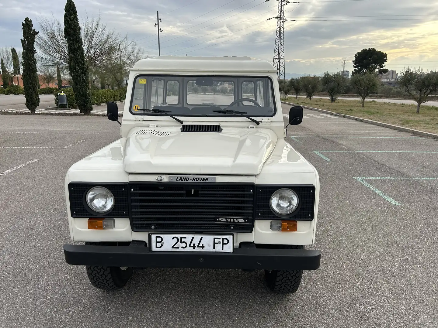 Land Rover Series Beige - 2