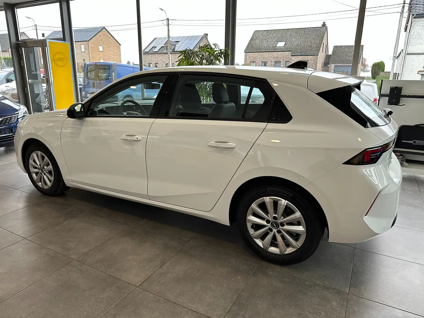Opel Astra 1.2 Turbo Edition S/S - Garantie 24 mois Blanco - 2