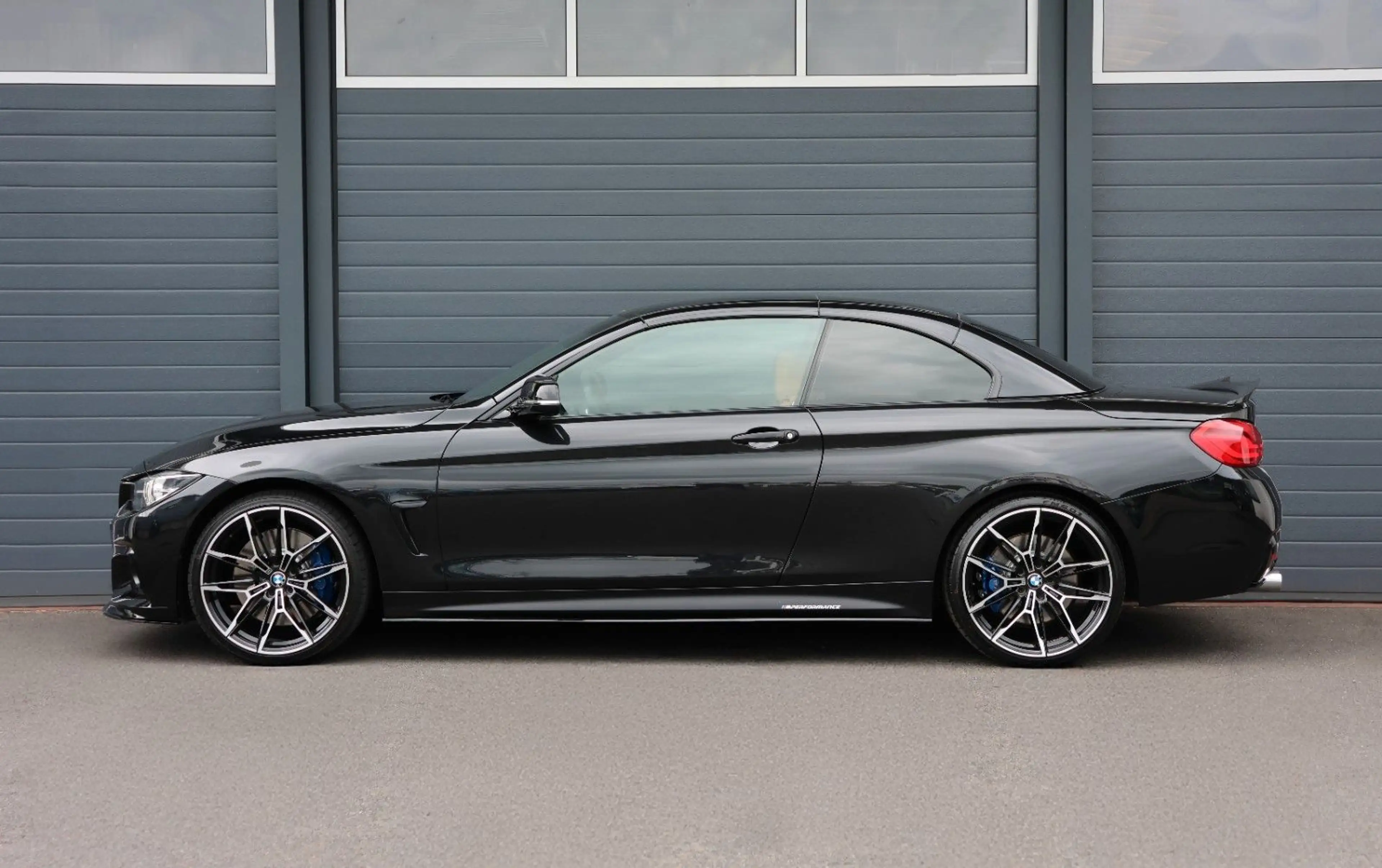 BMW 440 i Cabrio M/DE/SHZ/LED/CarPlay/KAMERA/R20 — photo 4