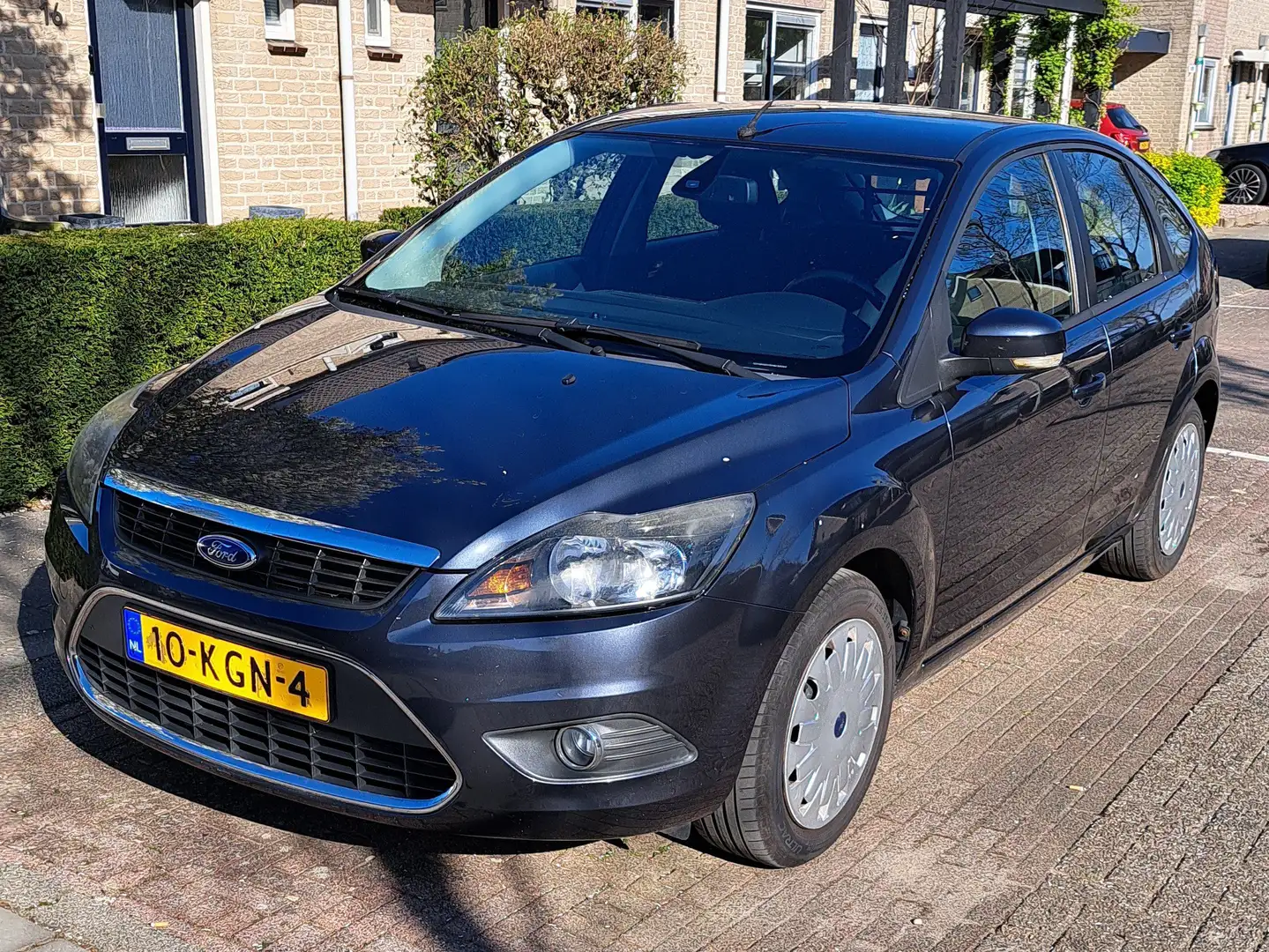 Ford Focus Focus 1.8 Limited Grijs - 1
