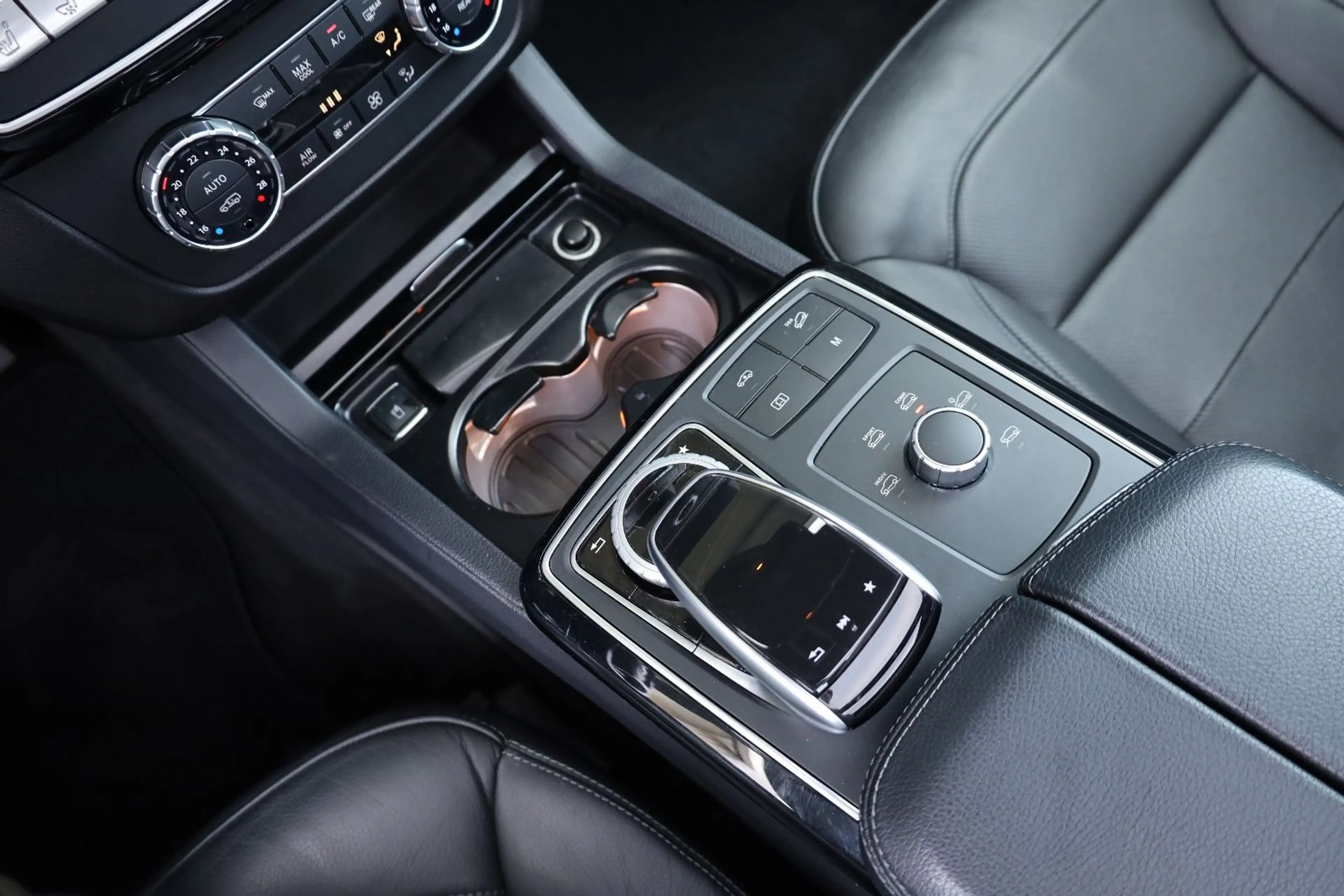 Mercedes-Benz GLS 500 GLS 550 4MATIC/PANO/HK/SHZ/SBL/LHZ/ACC/AIR/R21 — photo 15