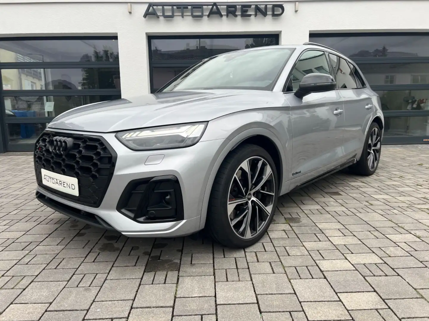 Audi SQ5 *Matrix, Air, Carbon, Bang&Olufsen* Stříbrná - 2