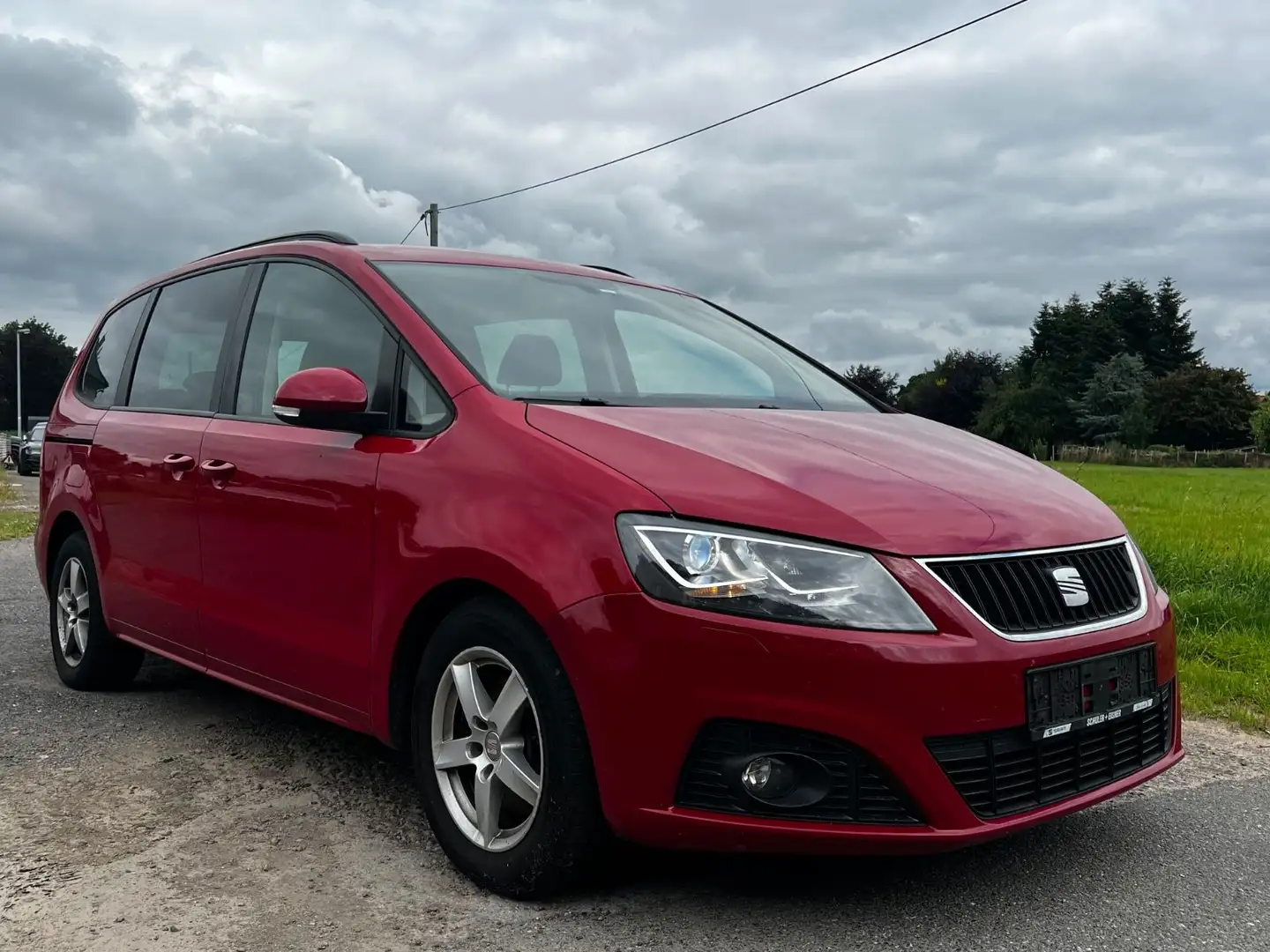SEAT Alhambra Style Allrad, Xenon, 7 Sitzer, AHK, Rot - 1