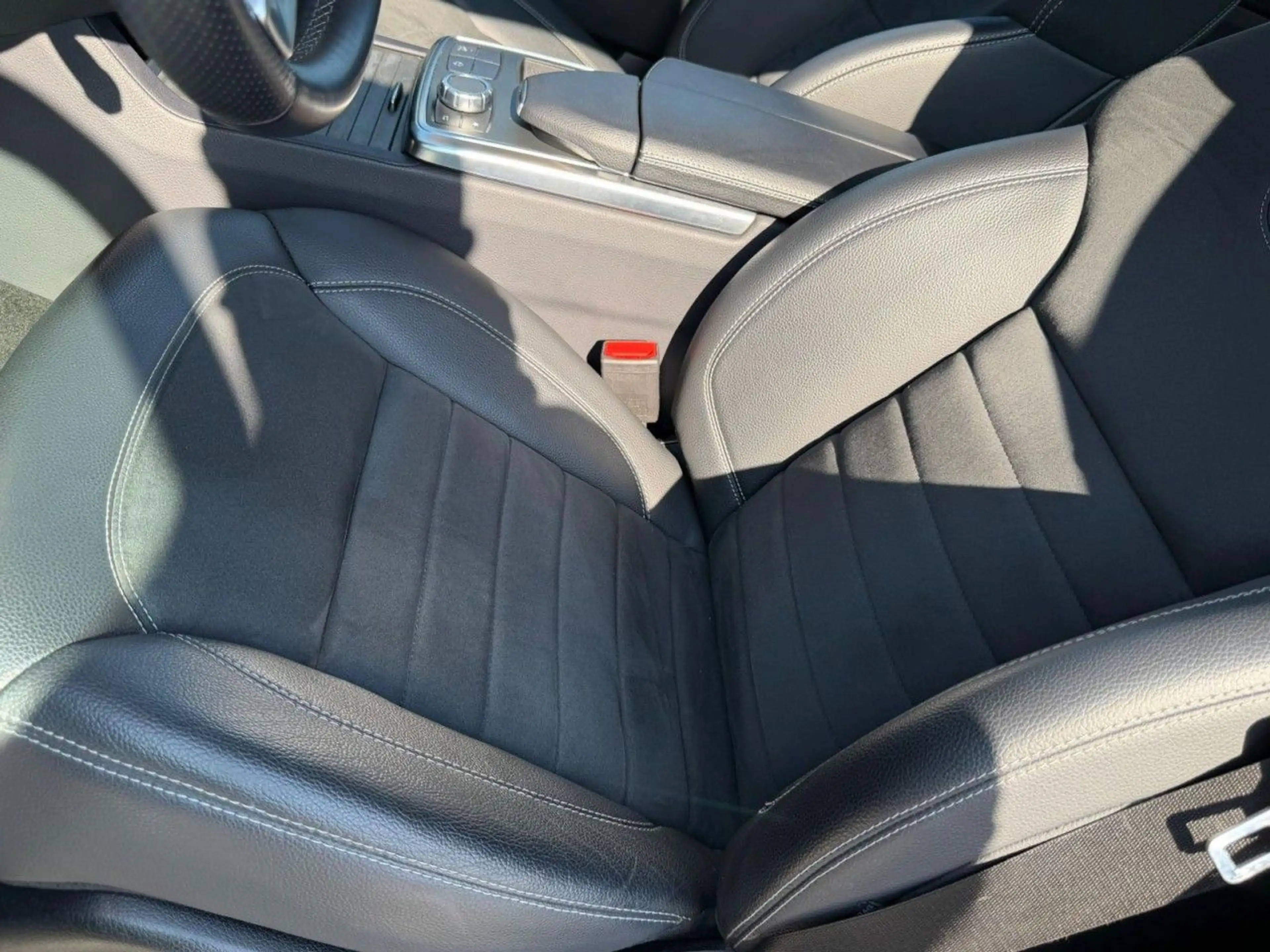 Mercedes-Benz ML 250 CDI BlueTec AHK PDC NAVI SHZ Klima Navi — photo 12