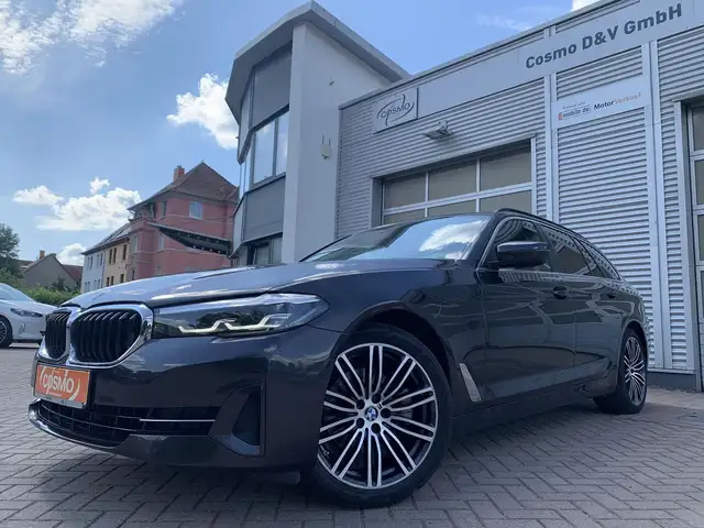 BMW 520 d Touring LCI LED+DAB+Kamera+19"+LiveCockpit