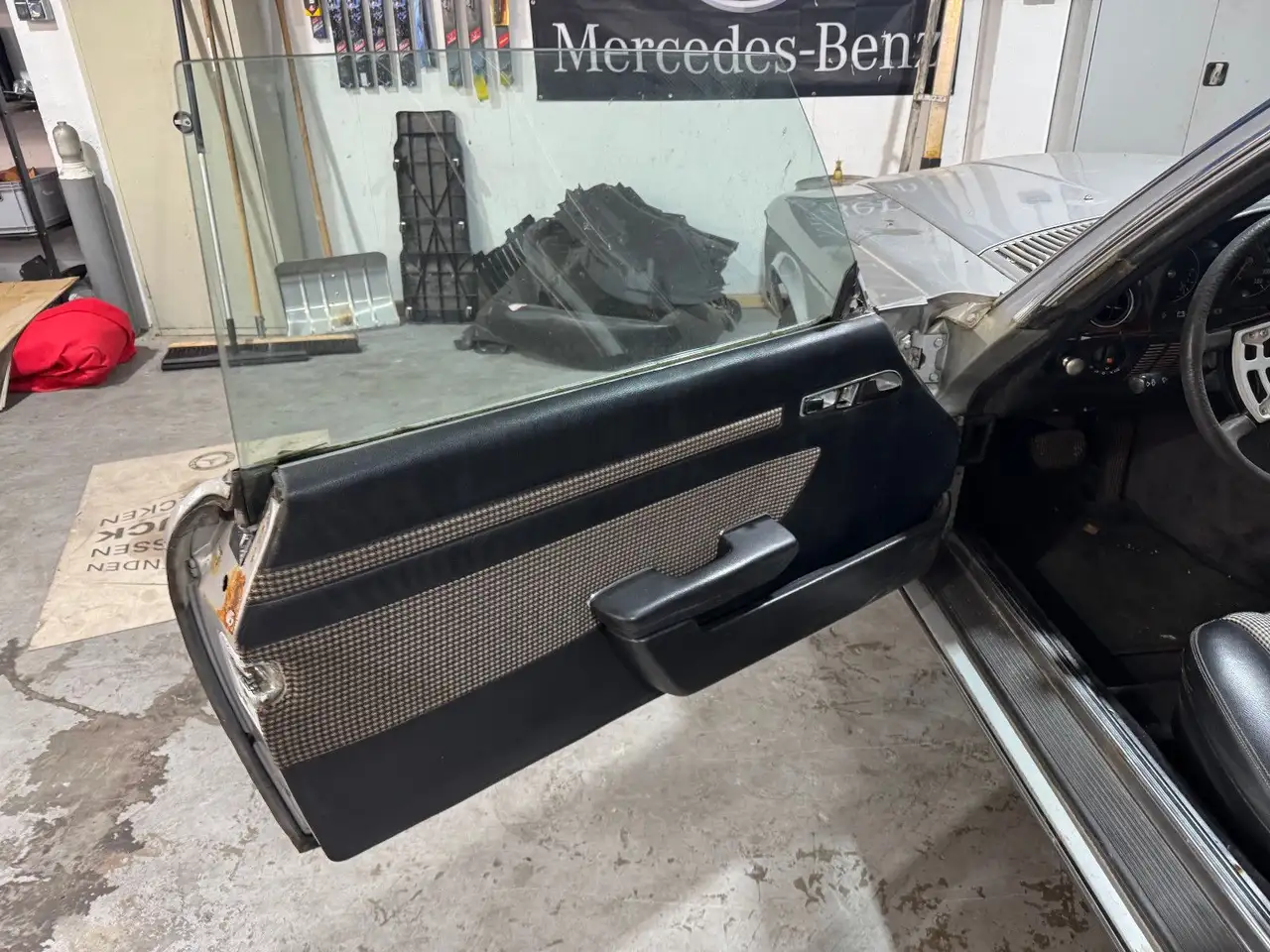 Mercedes-Benz 350 SLC Schlachtfahrzeug K-Jetronik C107, foto 6