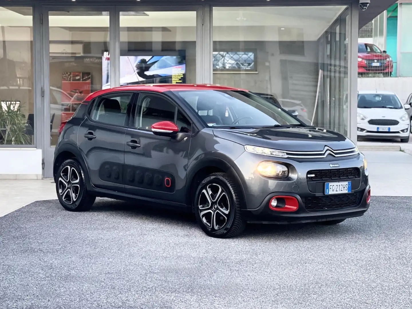 Citroen C3 1.2 Benzina 82CV E6 Neo - 2017 Nero - 1
