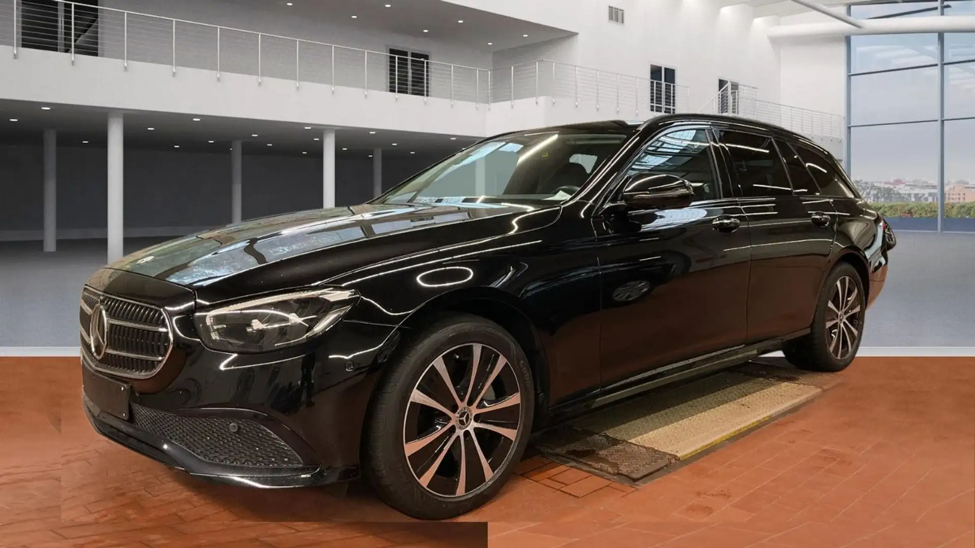 Mercedes-Benz E 300 e AHK*360*Night*HUD*Distro*LED*Leder*DAB Schwarz - 1