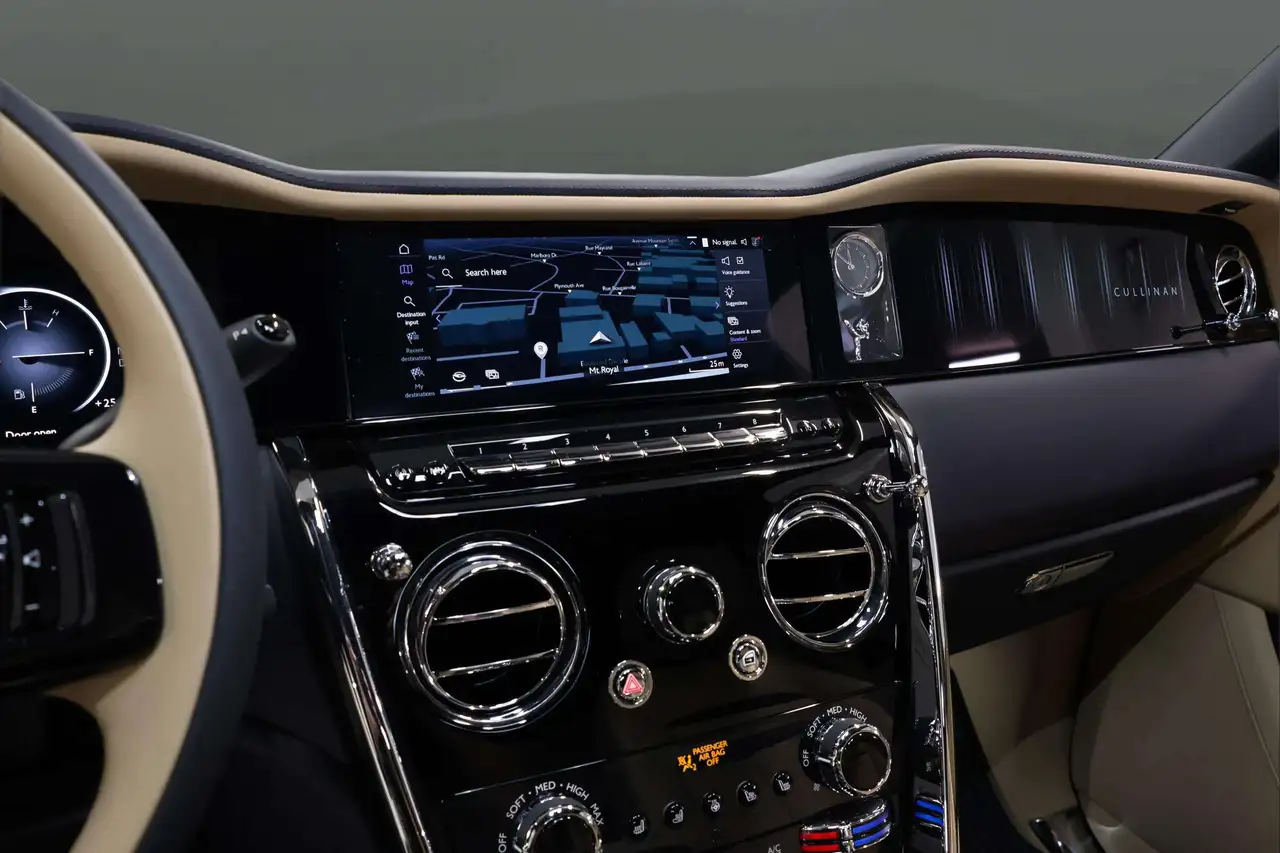 Rolls-Royce Cullinan fotografie Rolls-Royce Cullinan
