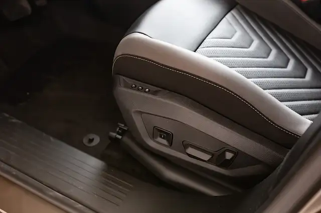 Jeep Compass EV 74kWh First Edition Ansicht 13