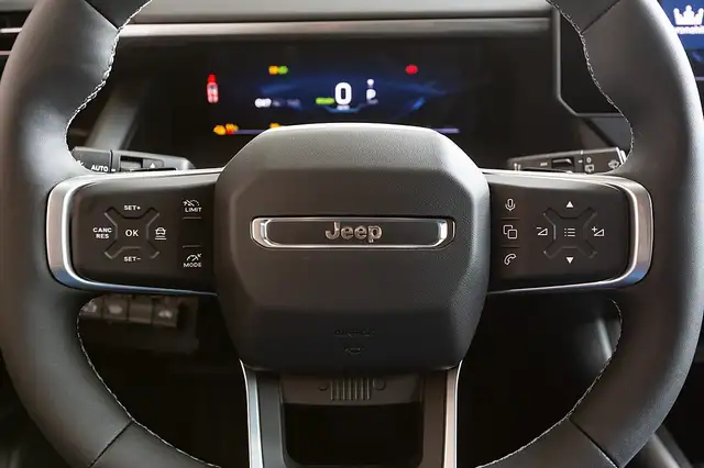 Jeep Compass EV 74kWh First Edition Ansicht 6