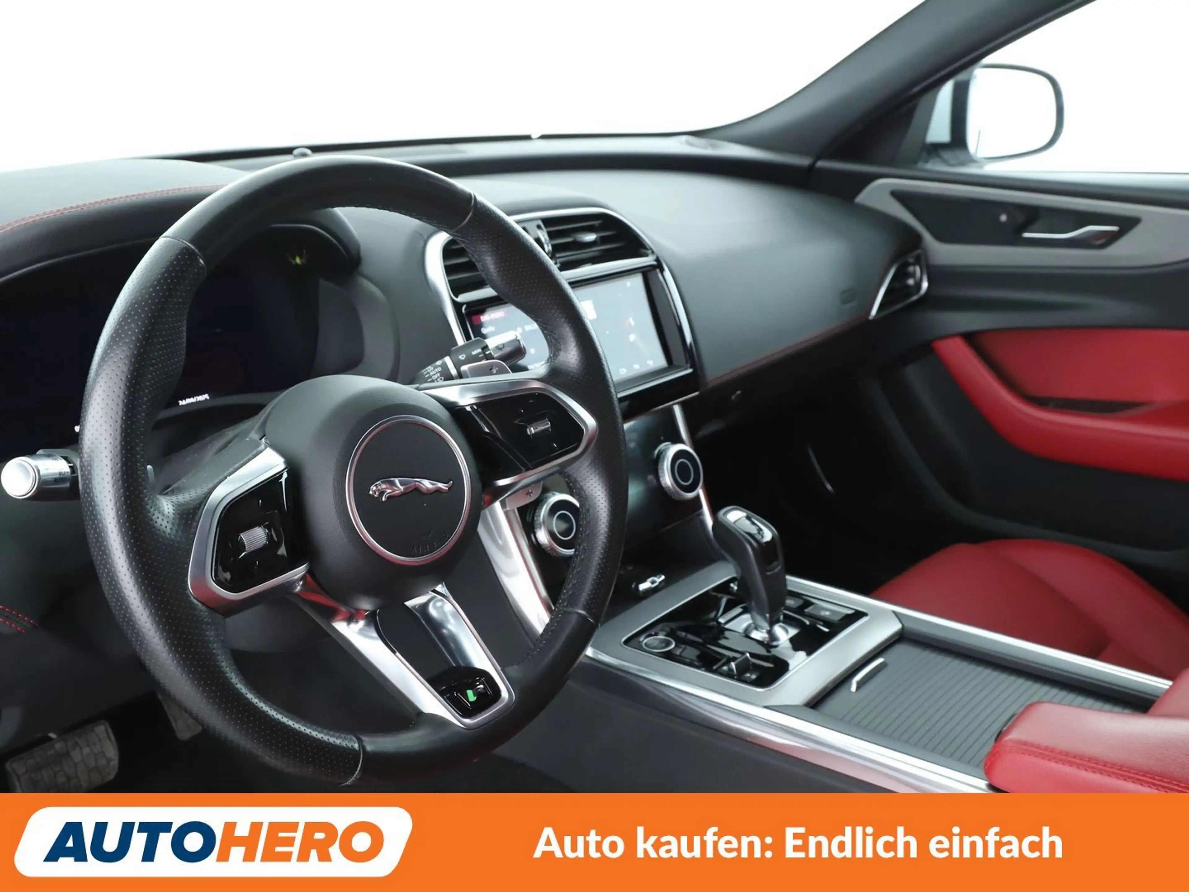 Jaguar XE 25t R-Dynamic SE Aut.*LED*CAM*PDC*SHZ*KLIMA* — photo 11