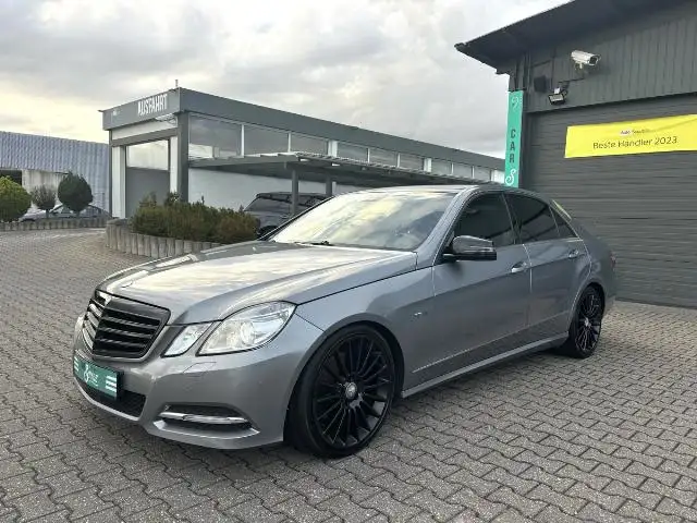 Mercedes-Benz E 350 CDI Avantgarde Schiebedach NAVI SHZ