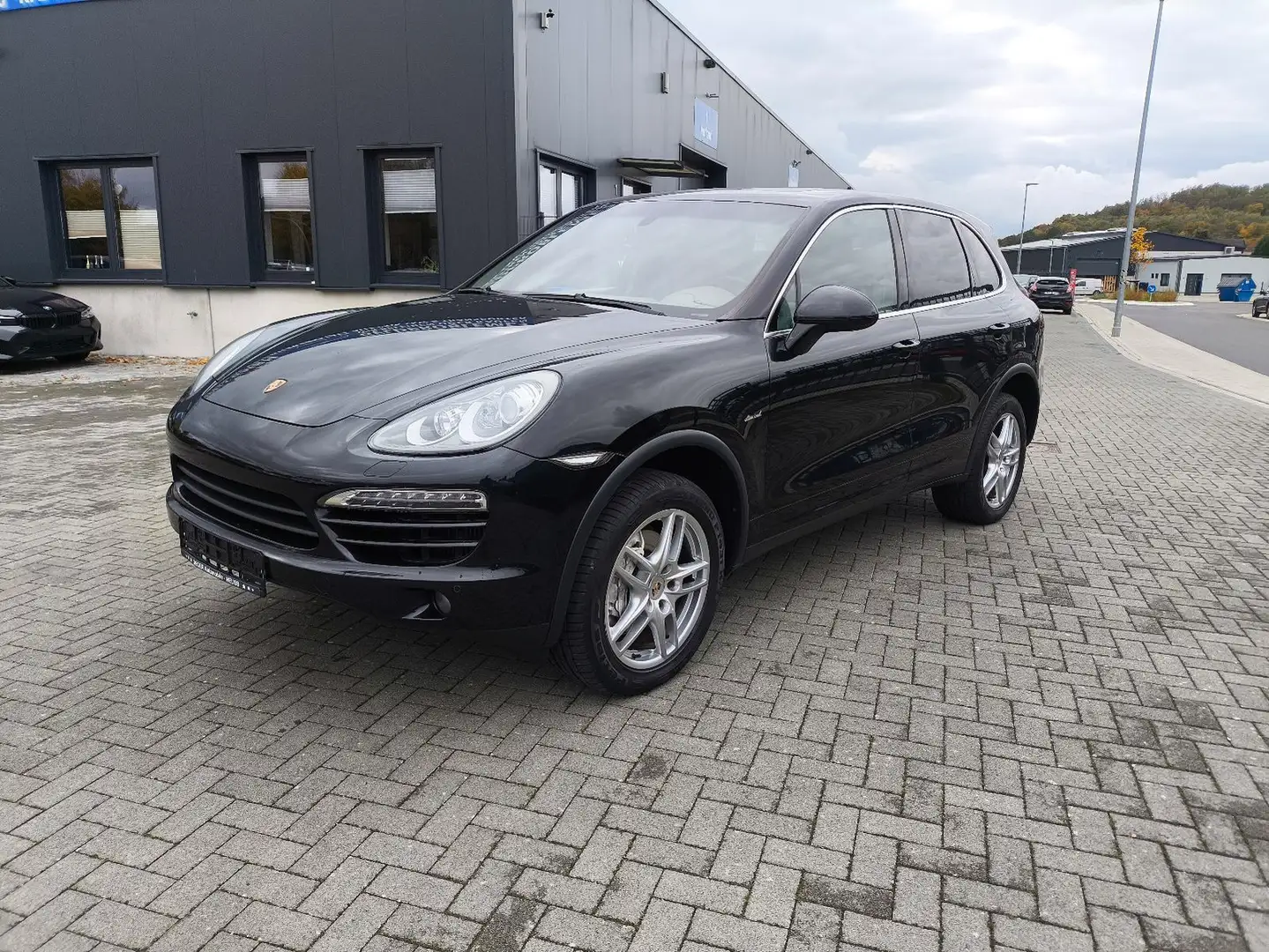 Porsche Cayenne Diesel,LEDER,NAVI,PDC,ALU Schwarz - 1