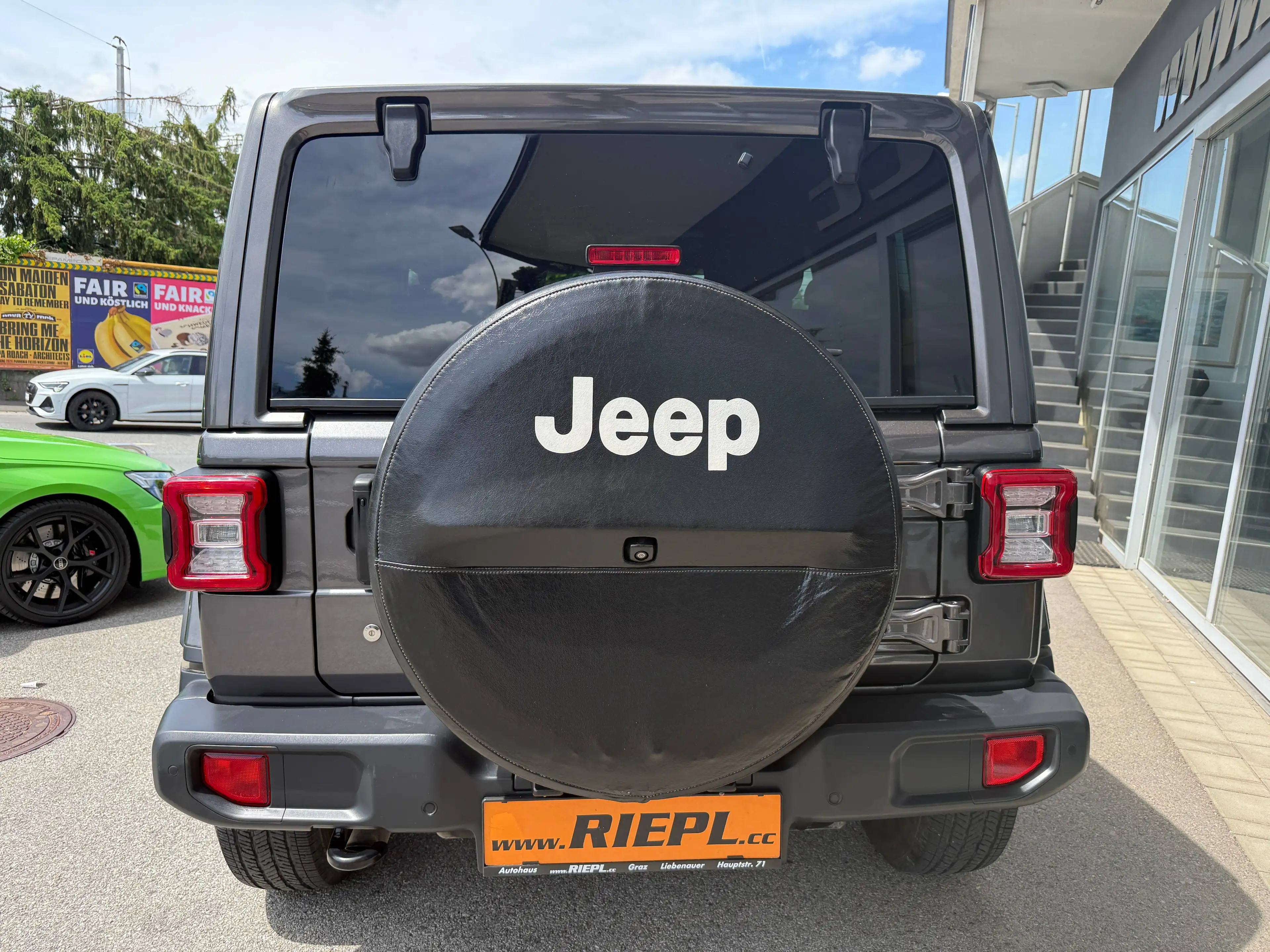 Jeep Wrangler 2,2 Diesel Sahara Technologie-Paket Navi Kamera — photo 12
