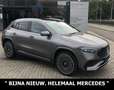 Mercedes-Benz EQA 300 4Matic AMG Line, inklapbare trekhaak, Pano dak, Gris - thumbnail 1