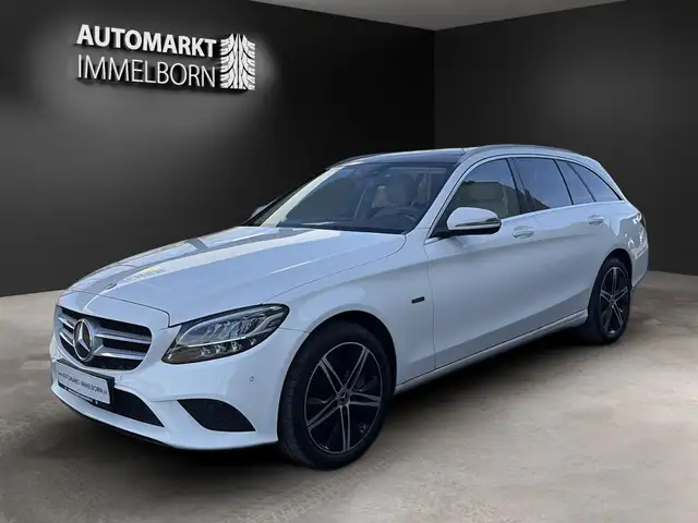 Mercedes-Benz C-Class view 4