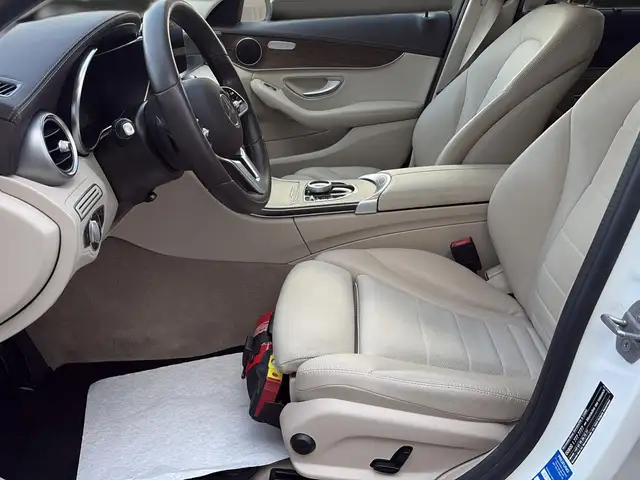 Mercedes-Benz C-Class view 15