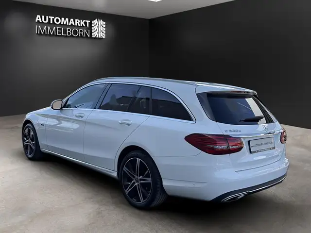 Mercedes-Benz C-Class view 5