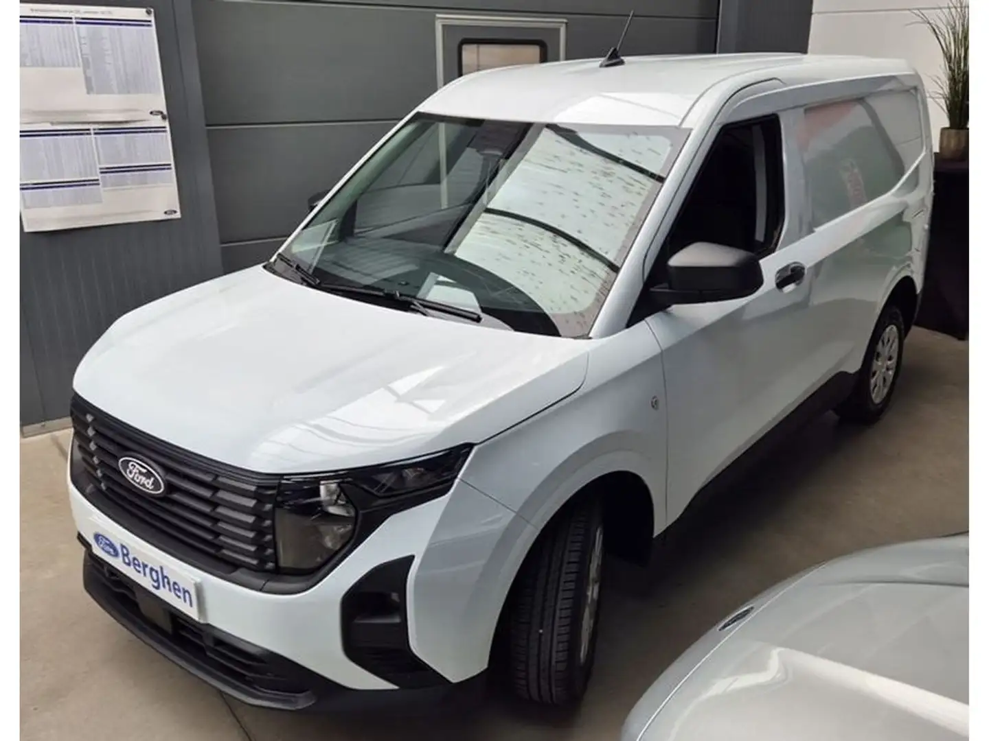 Ford Transit Courier Ecoboost Trend Blanc - 2